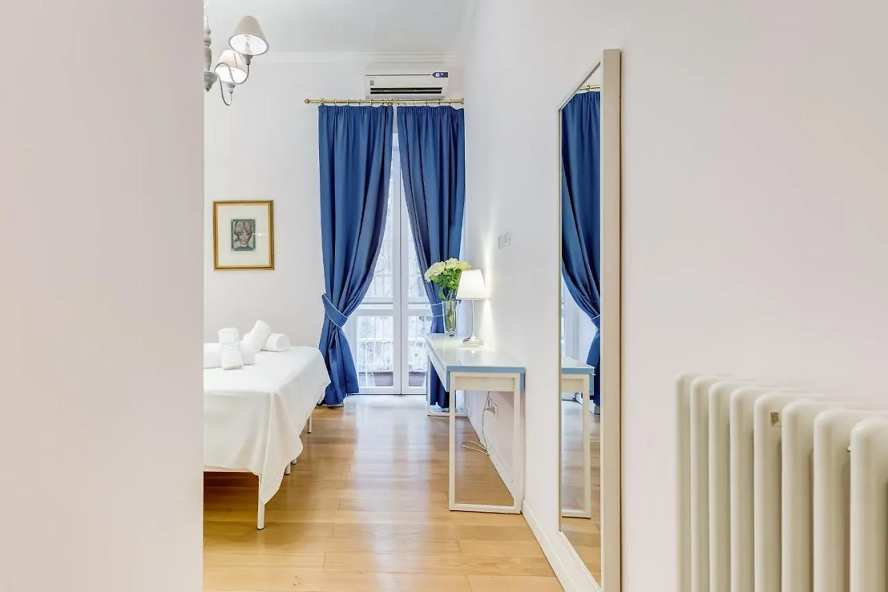 Trevi Fountain Modern Apartment Rome 0*,