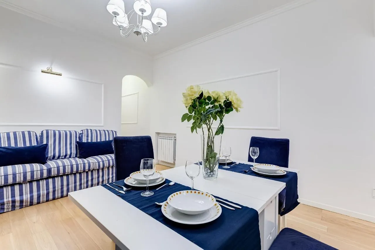 Trevi Fountain Modern Apartment Rome Italy