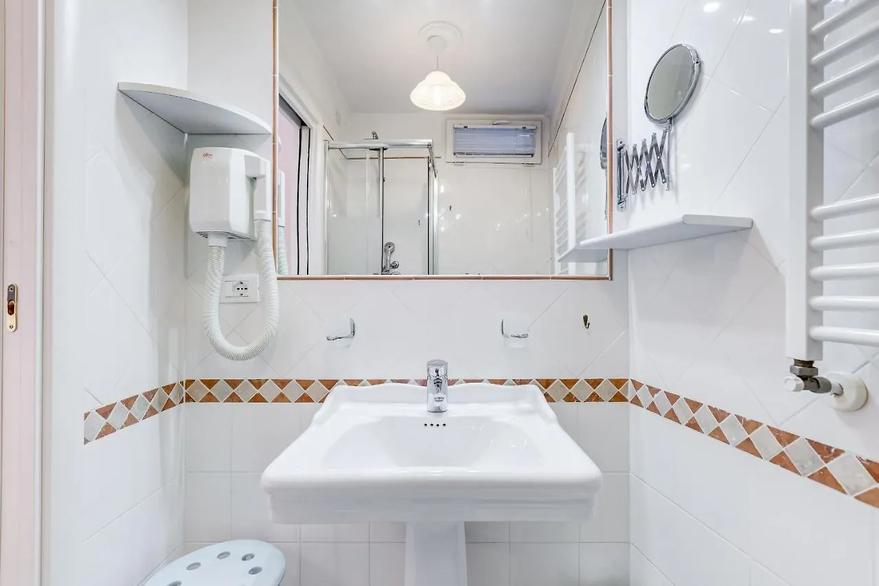Trevi Fountain Modern Apartment 로마 이탈리아